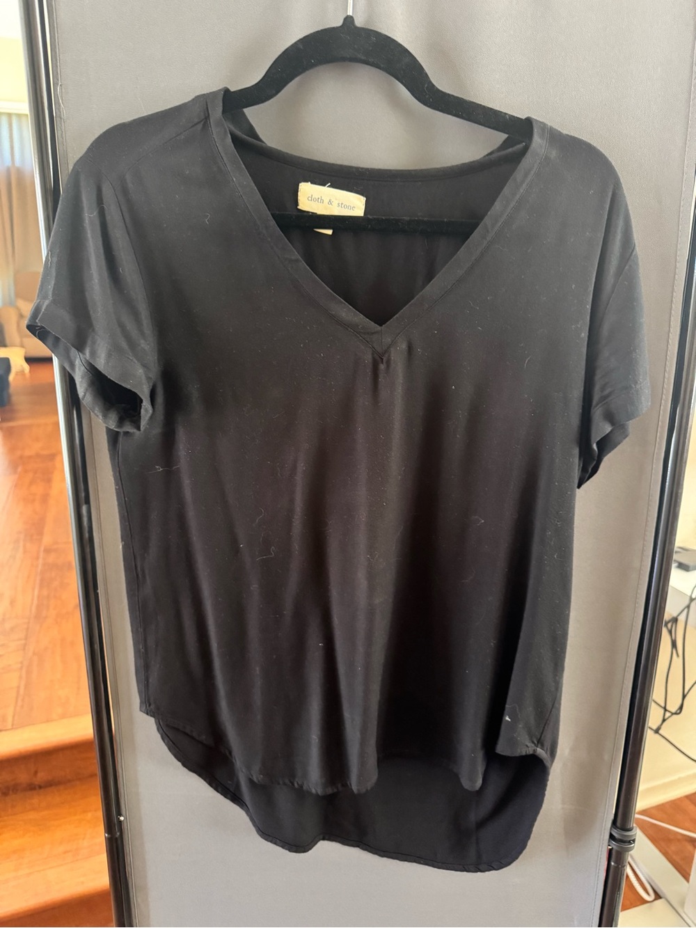 cloth & stone Black V-Neck Short Sleeve Tee